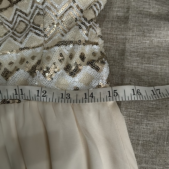 🌺🌺👰 💃Gorgeous strapless dress! Prom Pageant embellished - Picture 7 of 9